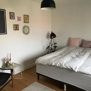 Charming Private With Private Bathroom Kopenhagen